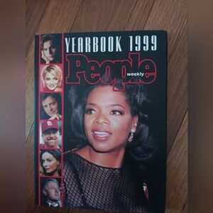 YEARBOOK 1999 PEOPLE WEEKLY. ALL PAGES IN MINT CONDITION, NO RIPS, STAINS MARKIN
